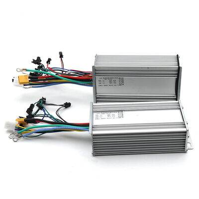 High-End 72V 50A Dual-Drive Accelerator Display 12-Tube Aluminium Electric Scooter with DAMAO LCD Dual-Control